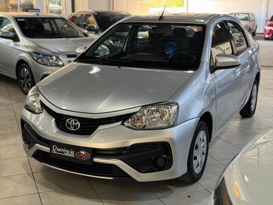 TOYOTA ETIOS 1.5 XS SEDAN 16V FLEX 4P AUTOMÁTICO